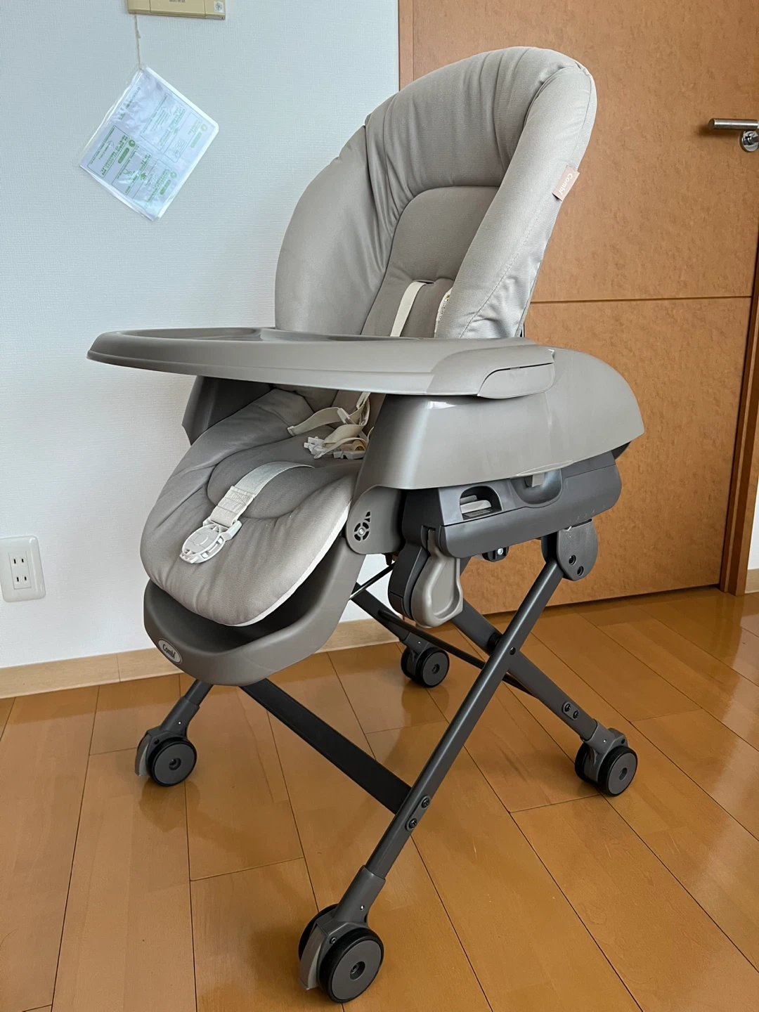 コンビ ハイローチェアの写真2枚目