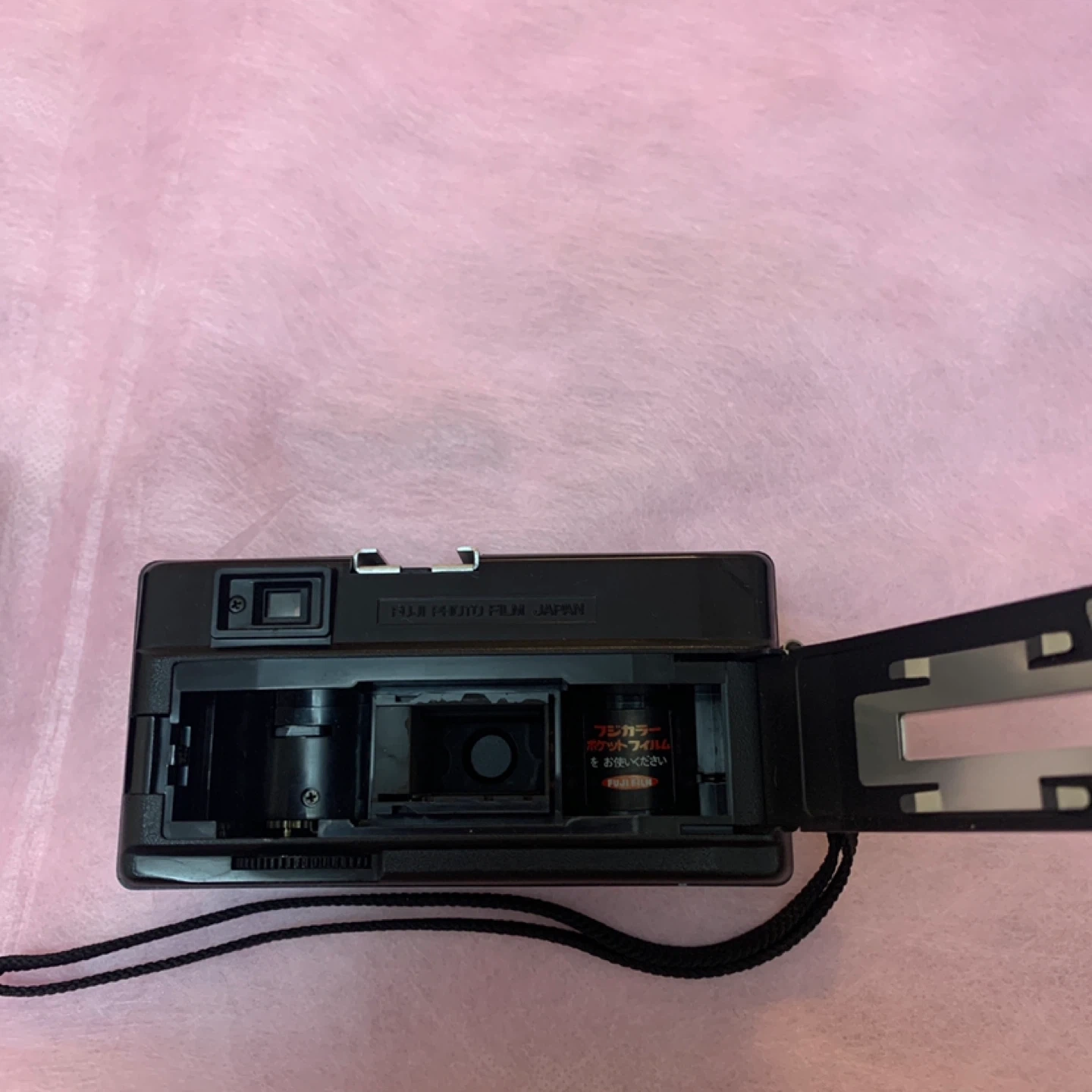 フジカ POCKET FUJICA 250 フィルムカメラの写真3枚目