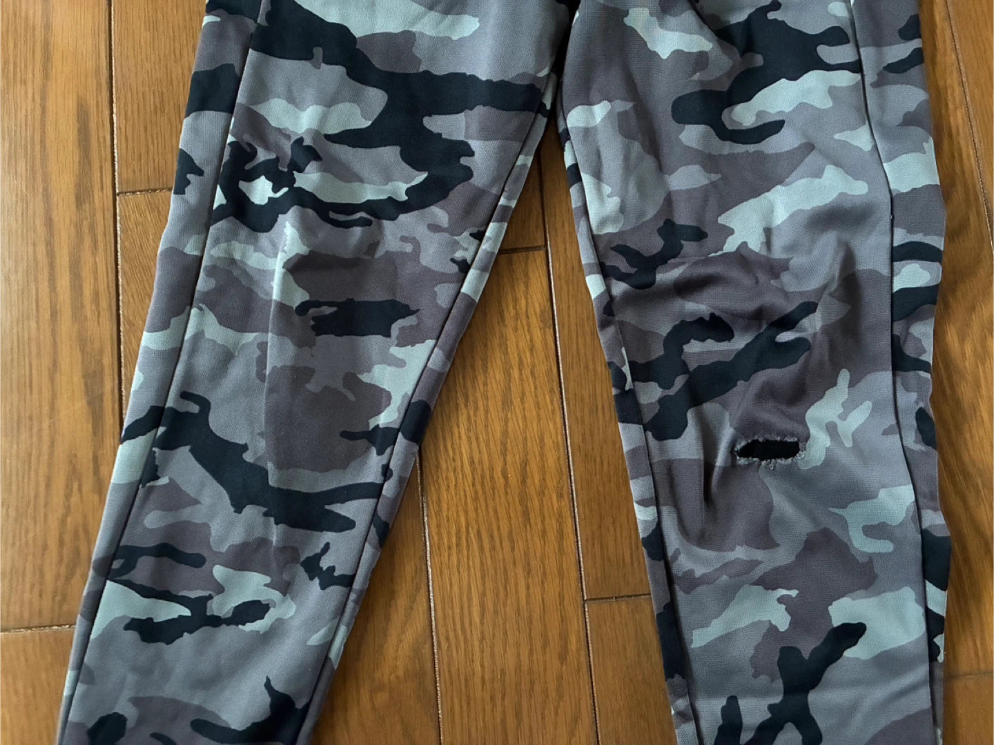 UNDER ARMOUR 迷彩柄パーカー&パンツセットの写真4枚目