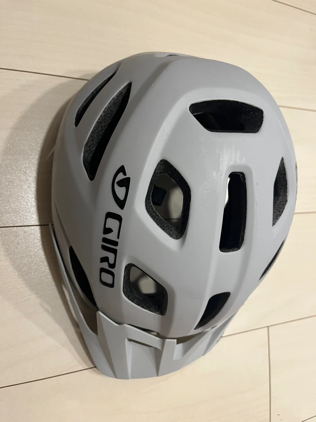 ジロ ヘルメット グレー 54-61cm