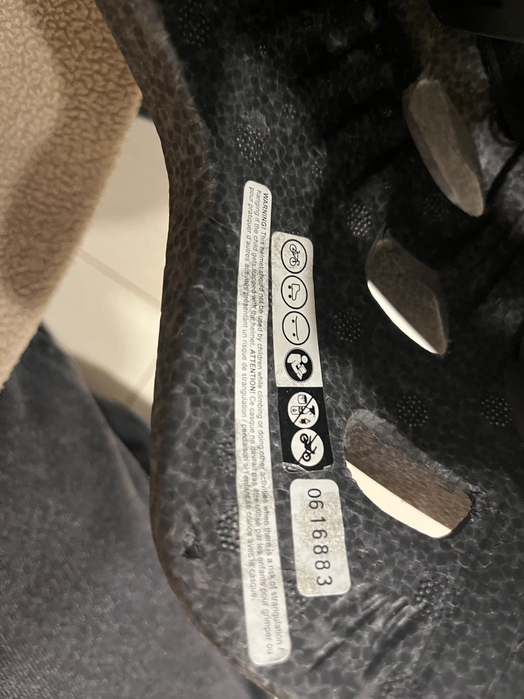 ジロ ヘルメット グレー 54-61cmの写真3枚目