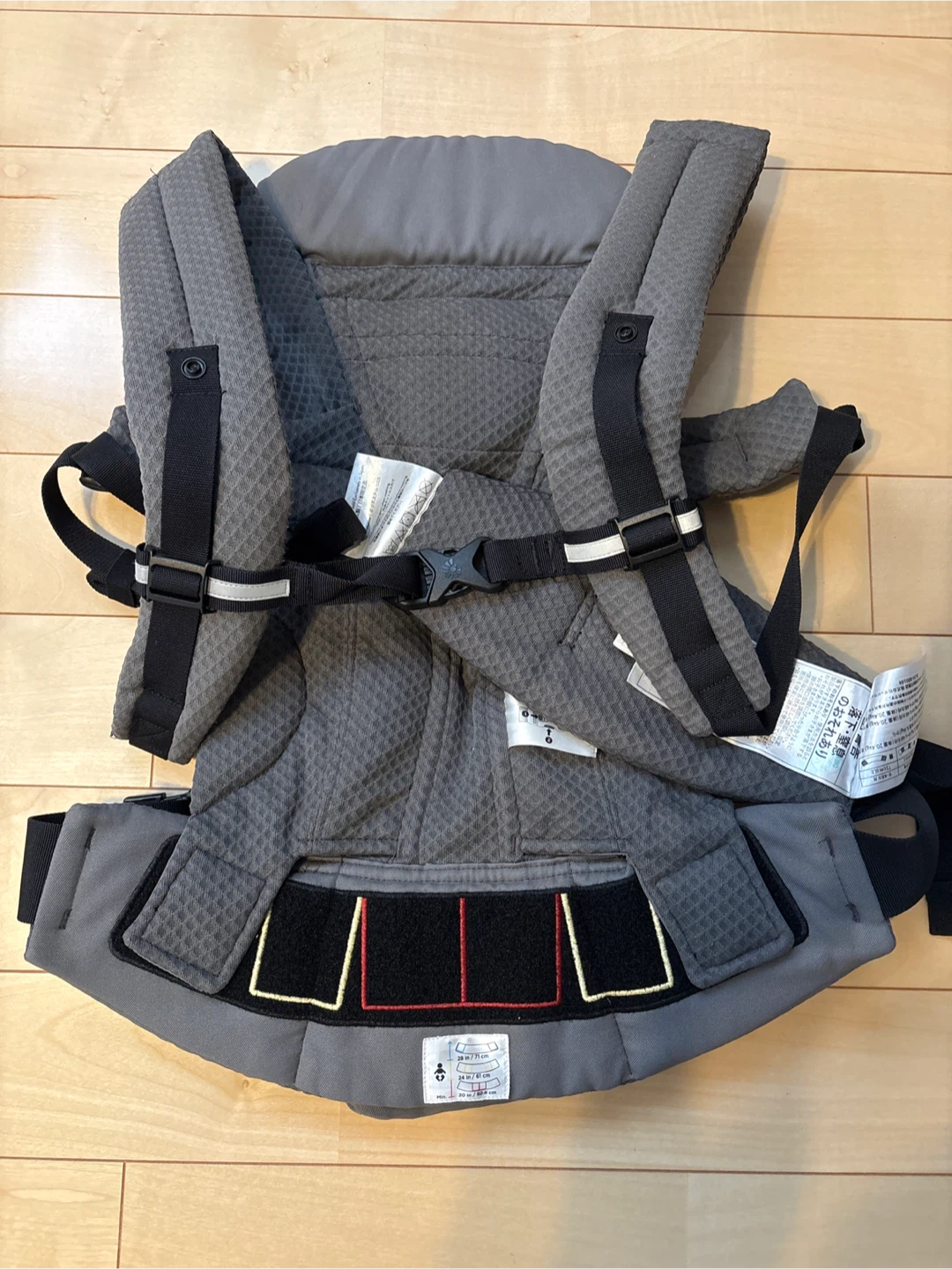 エルゴベビー  EBC2001VN ベビーキャリア グレー　抱っこ紐の写真3枚目