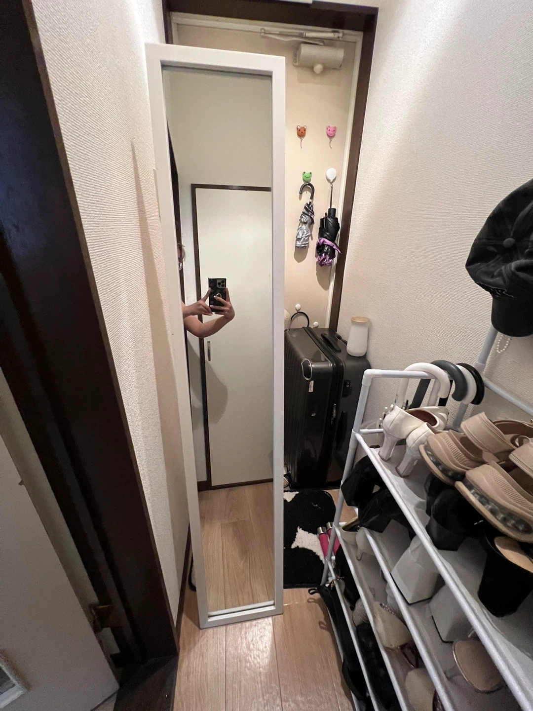 ホワイト スリム姿見 スタンドミラーの写真3枚目