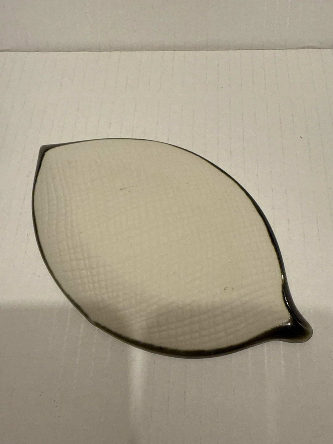 【未使用】葉っぱ型 小皿 3枚セットの写真2枚目