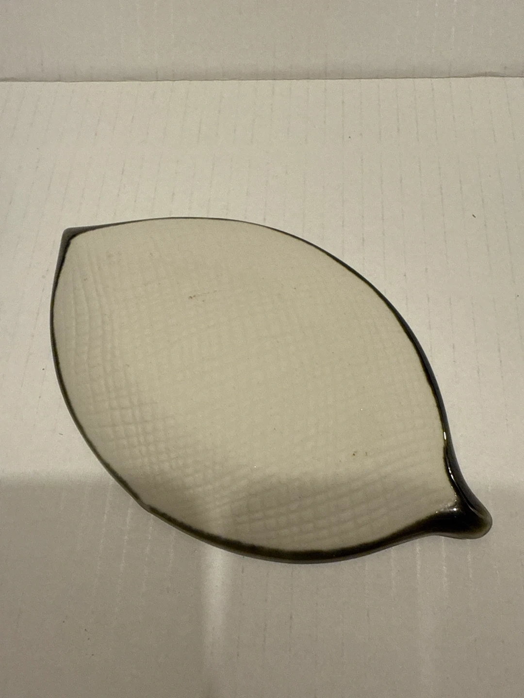 【未使用】葉っぱ型 小皿 3枚セットの写真2枚目