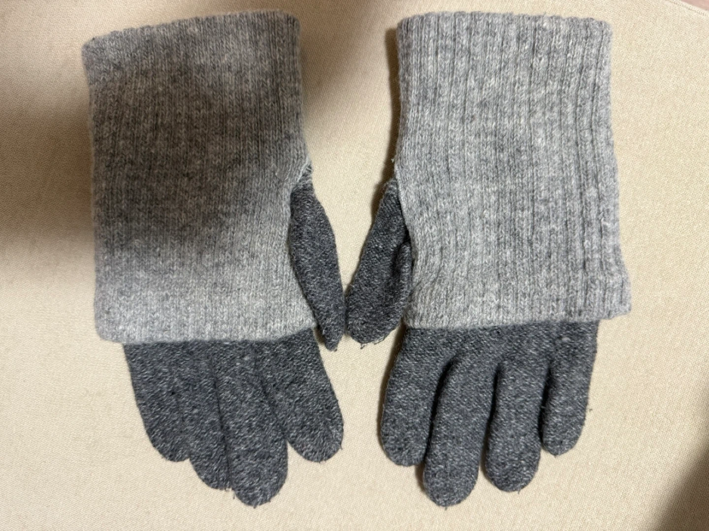 手袋 グレー