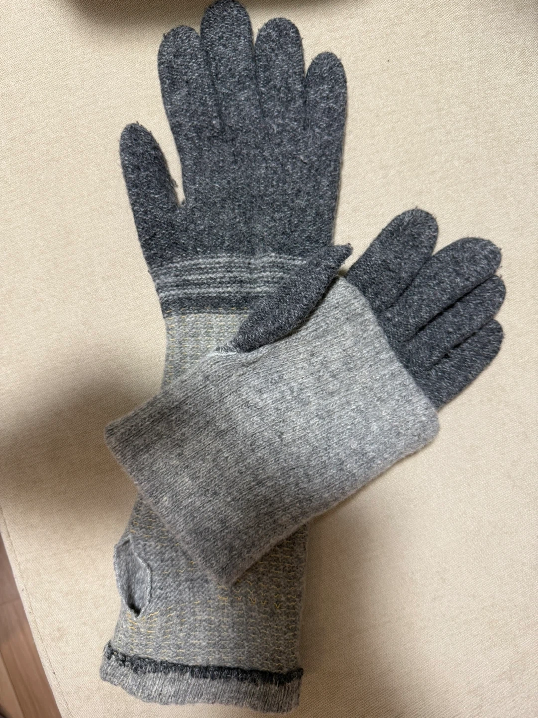 手袋 グレーの写真2枚目