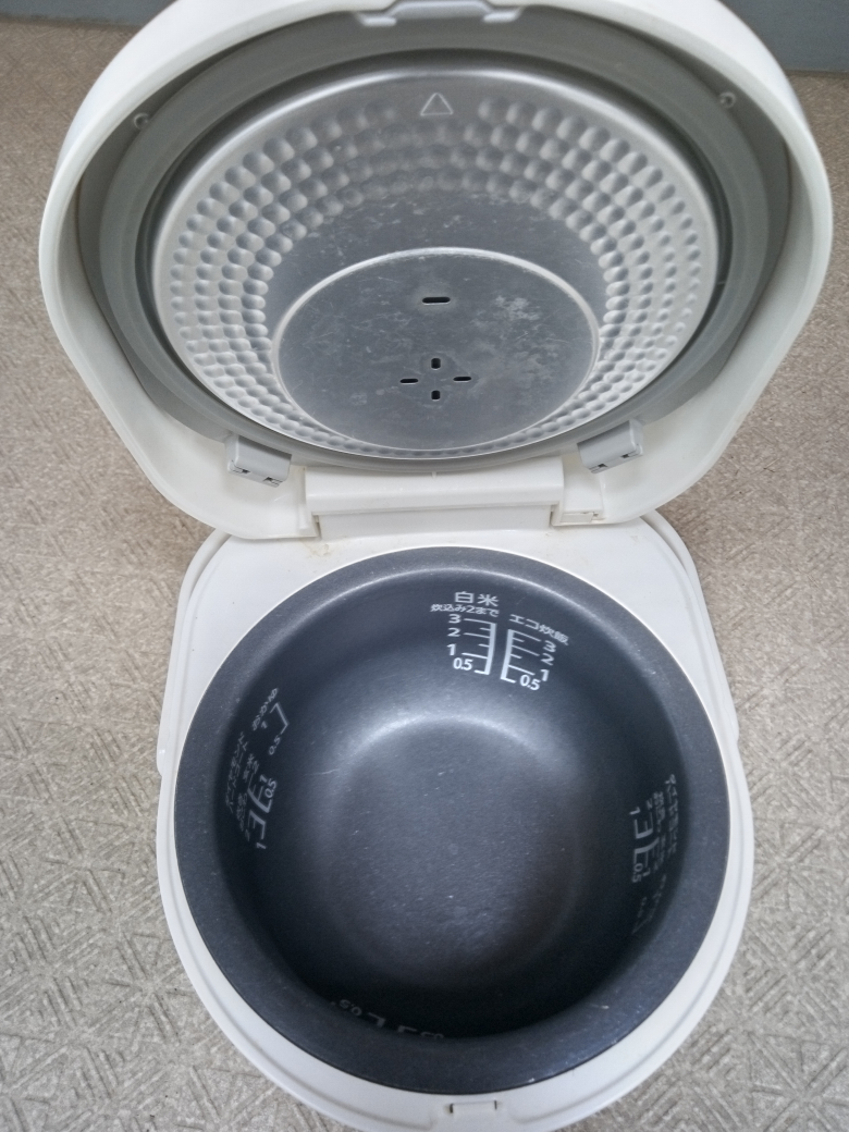 パナソニック 炊飯器 SR-KA056の写真4枚目