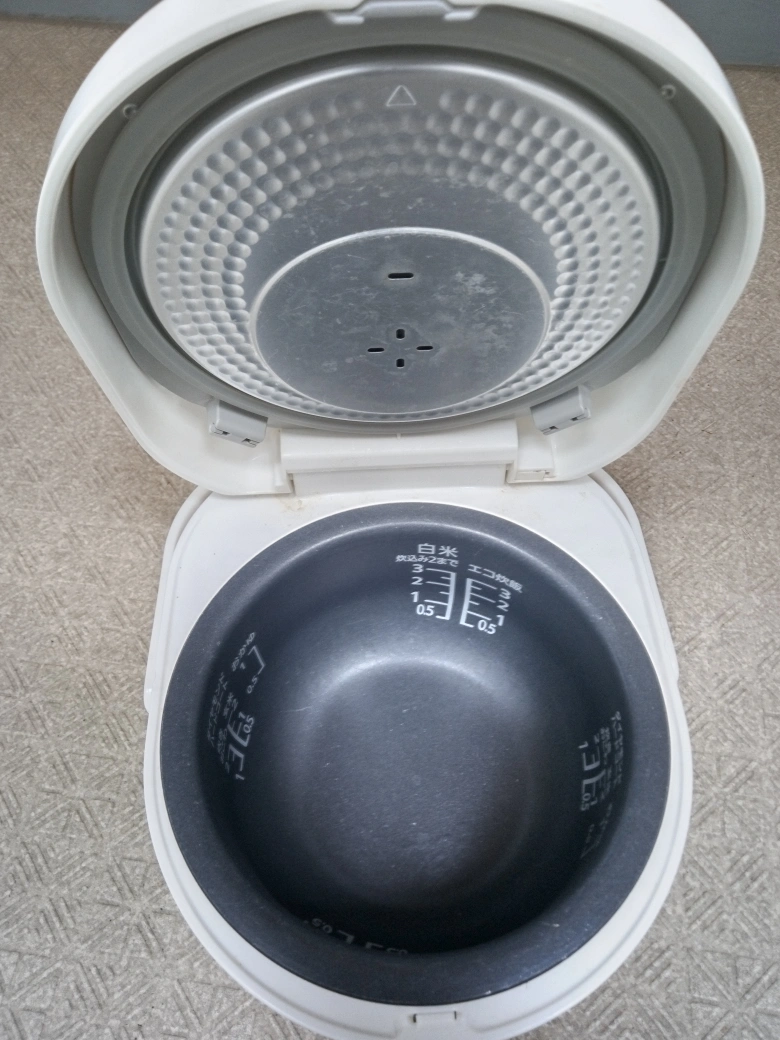 パナソニック 炊飯器 SR-KA056の写真4枚目