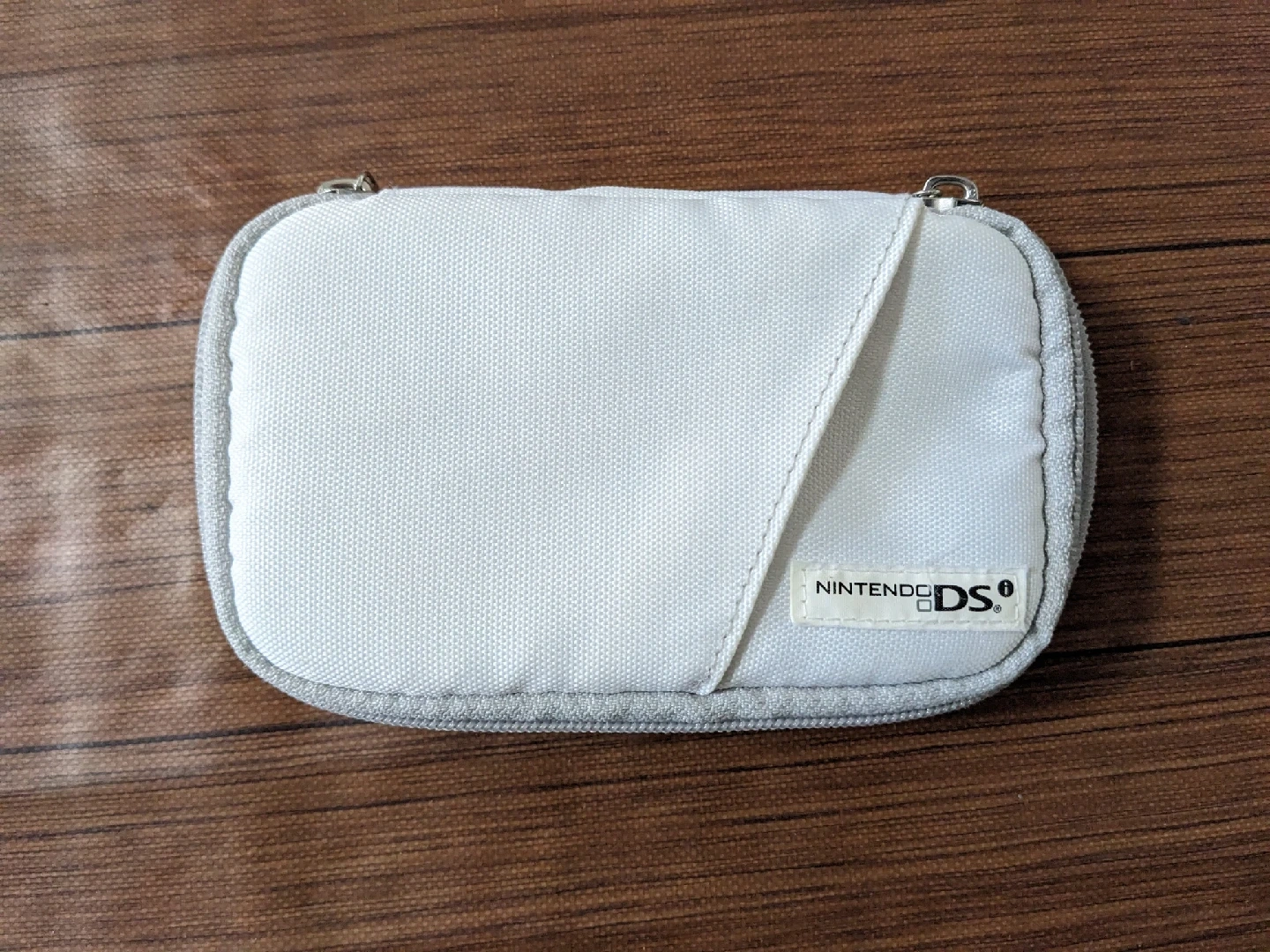 ニンテンドーDS ケース