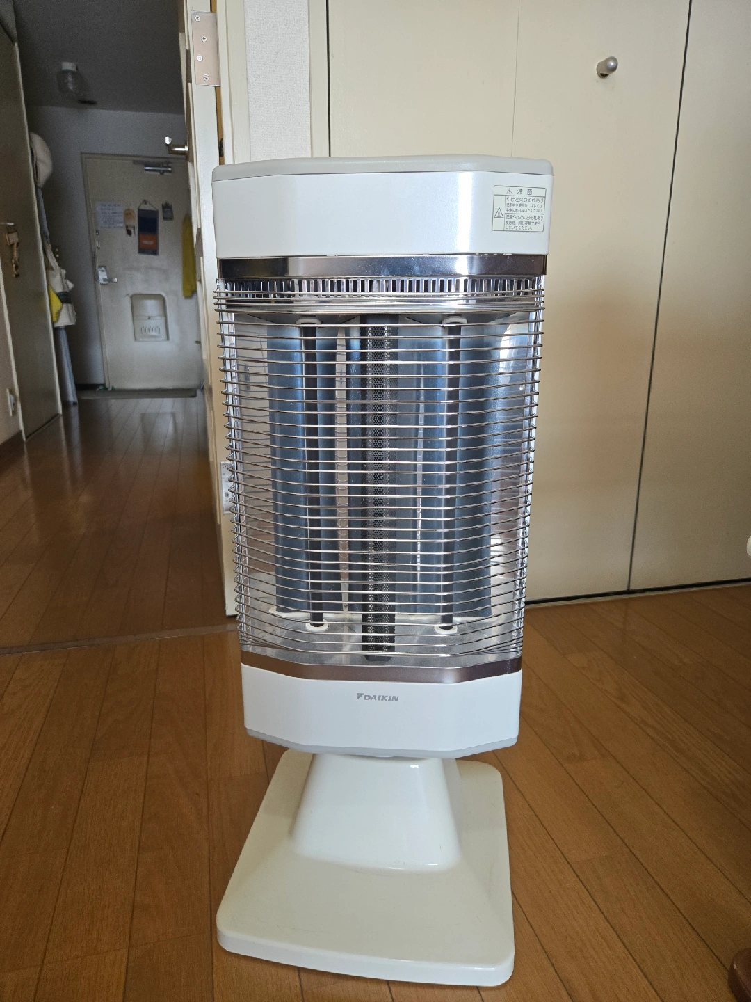 ダイキン セラムヒート ERFT11KS 電気ヒーター