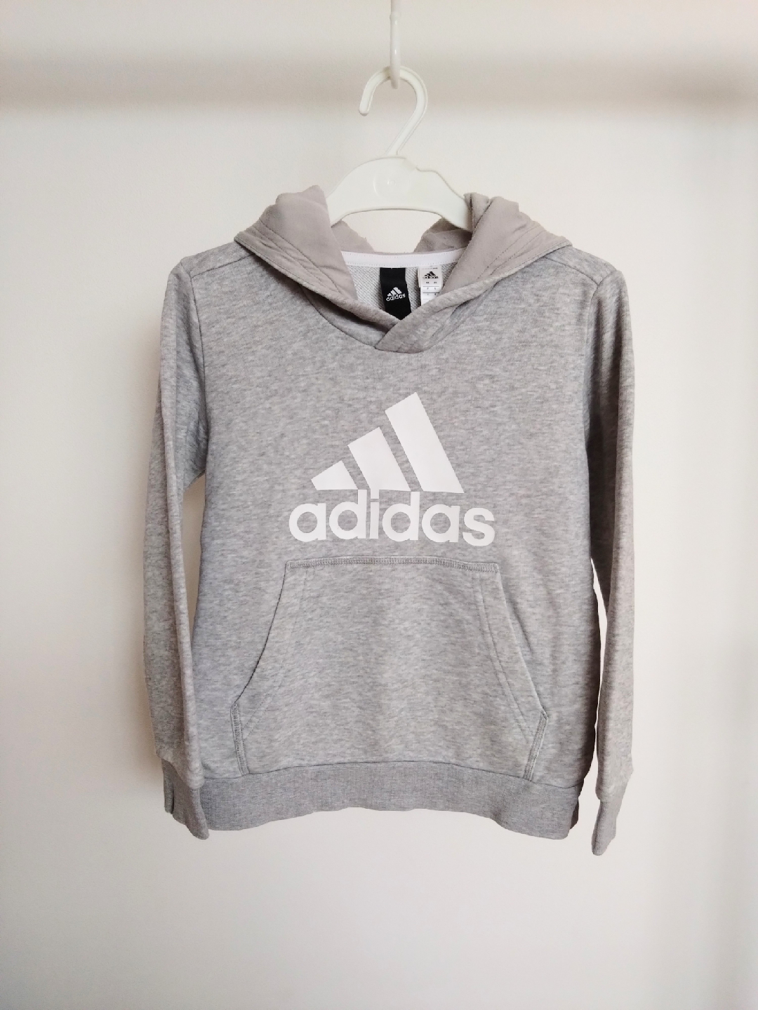 adidasパーカー　サイズ120