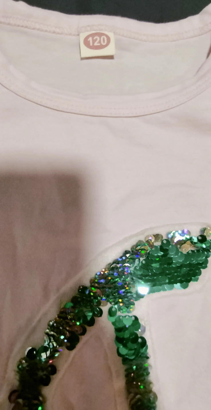 キッズTシャツ チェリー柄 120サイズの写真3枚目