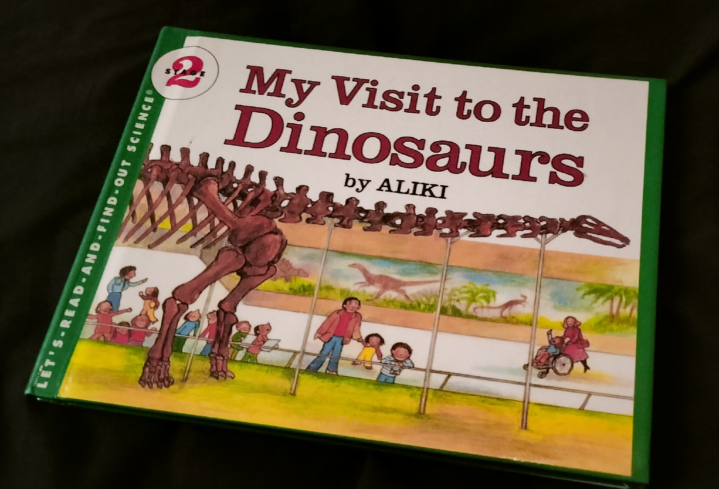 洋書 My Visit to the Dinosaurs