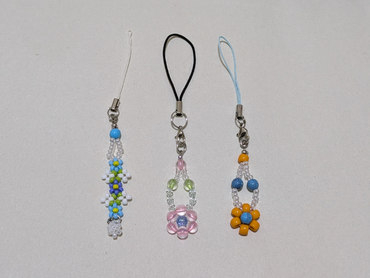 ビーズ ストラップ ハンドメイド