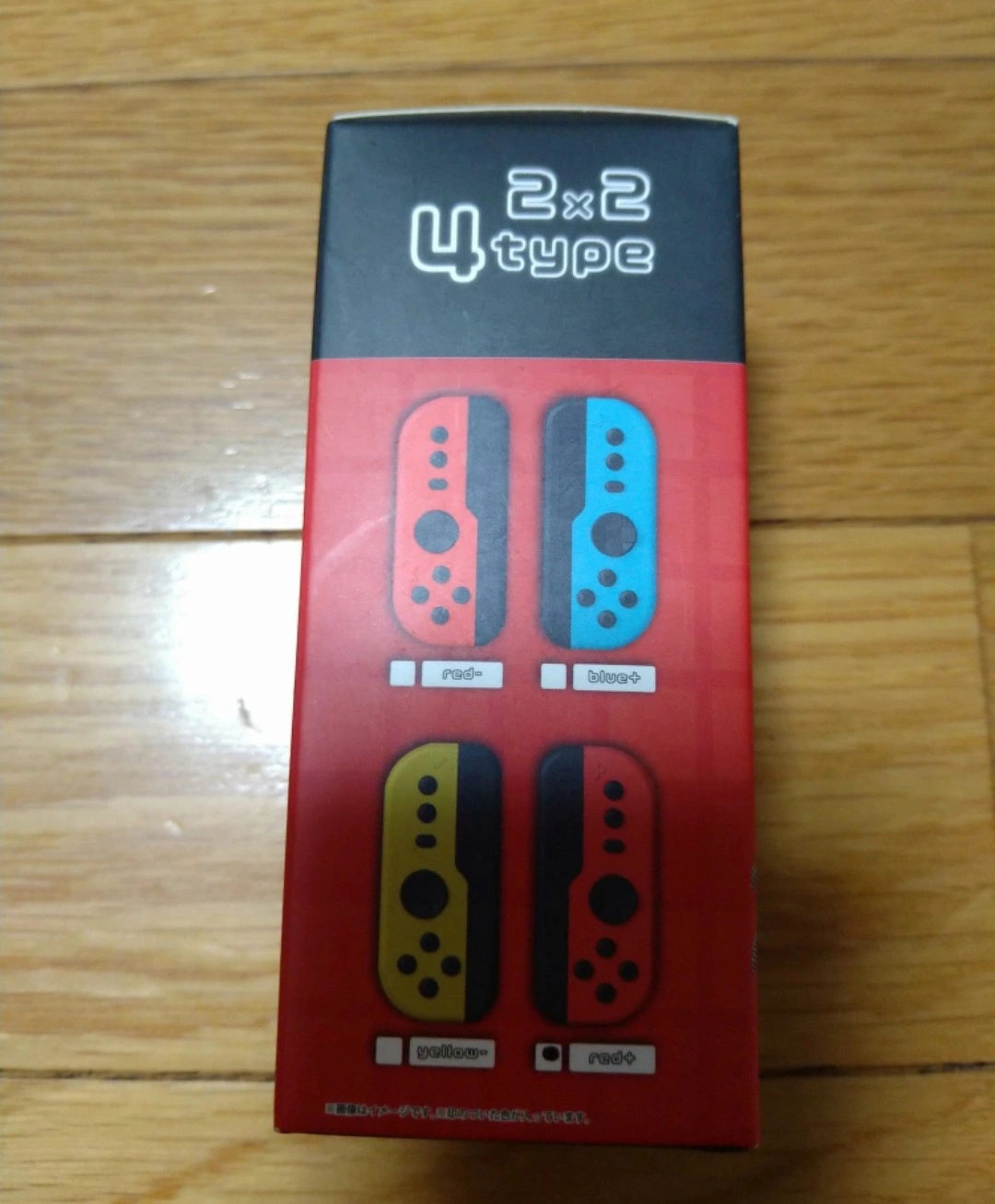 格安 新品 小型持ち運びやすいサイズ レッド 国内メーカー コントローラー型モバイルバッテリー 6000mAh ストラップ付き