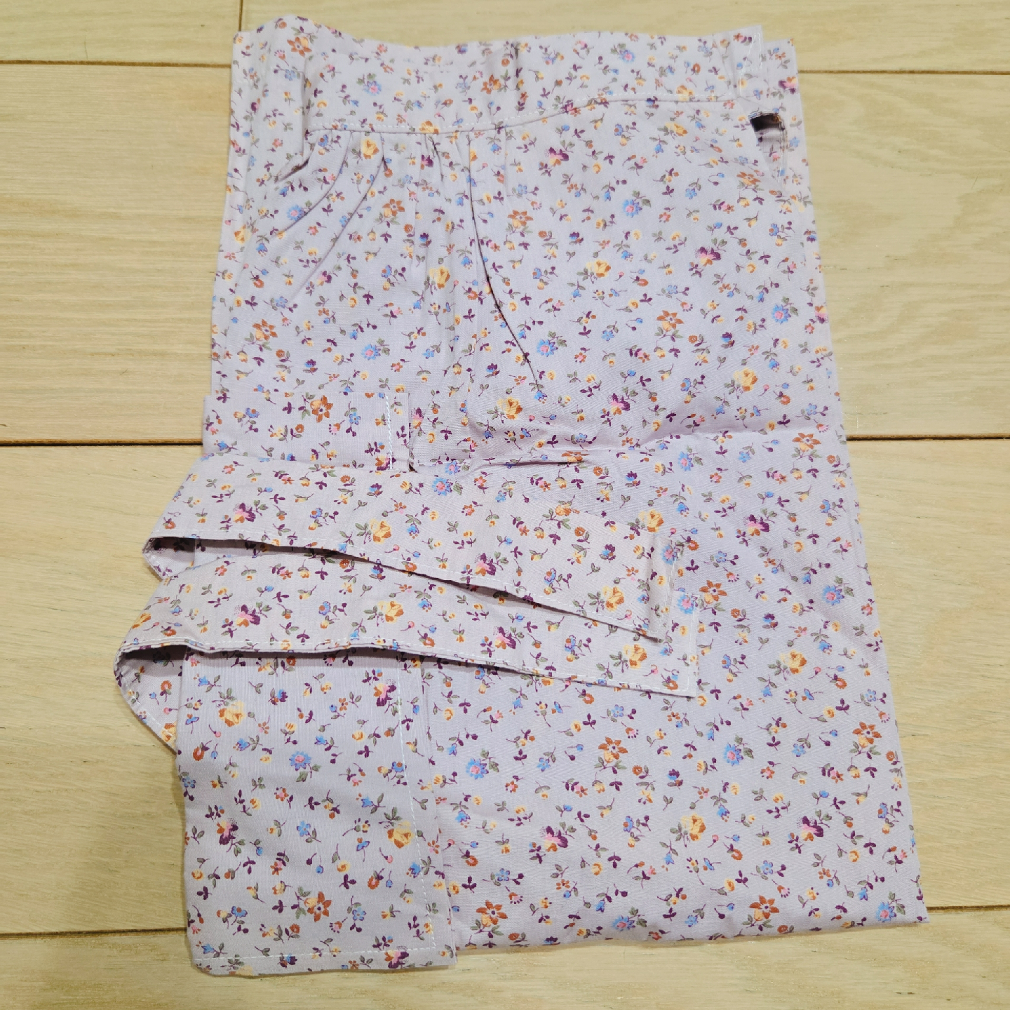 【最終値下げ！10月18日迄で出品終了とさせて頂きます！花柄エプロンの写真2枚目