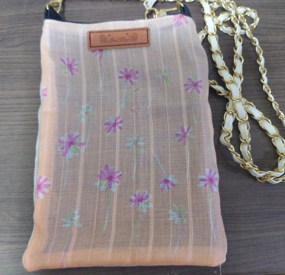 スマホポーチ　グラデュエーション　ハンドメイド