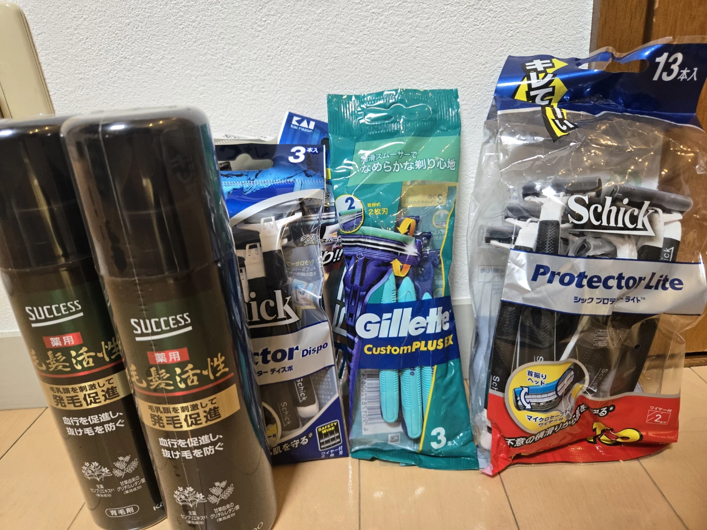 サクセス 薬用育毛トニック ＆ シック Schick カミソリ