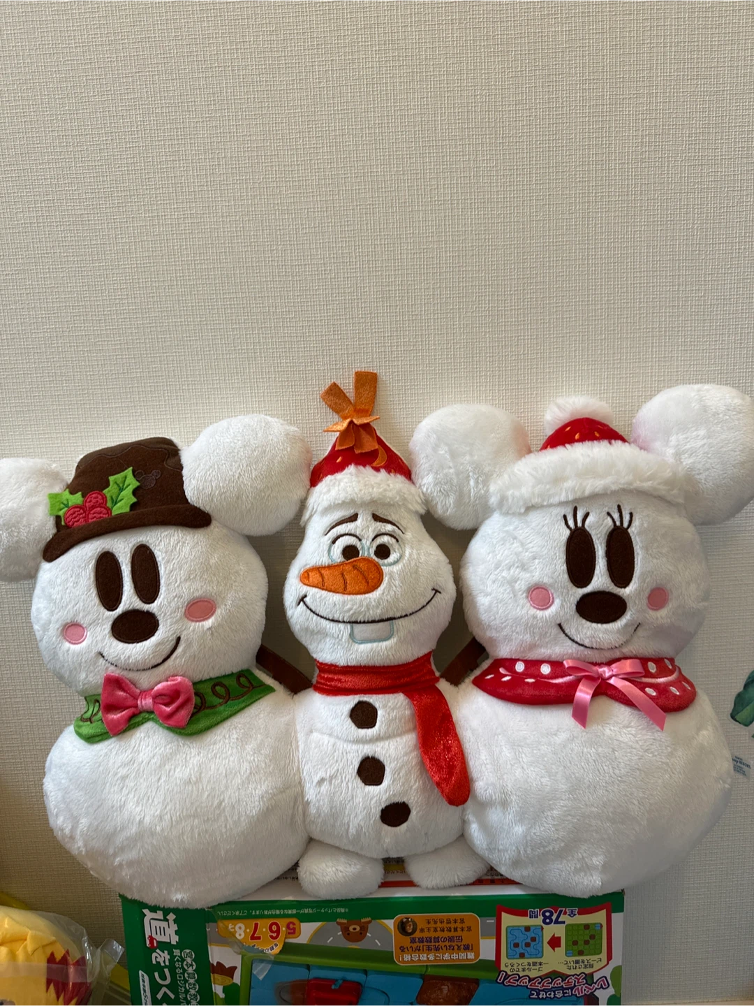 【早い者勝ち！】ティズニー ミッキーミニー オラフコラボ クッション