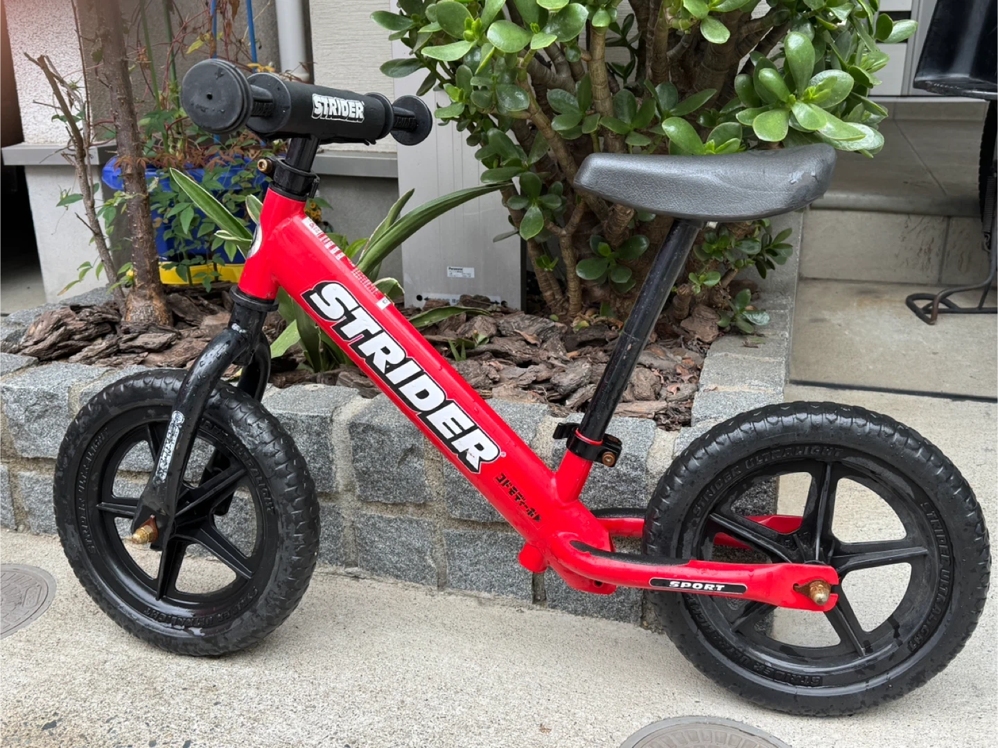 ストライダー 12インチ レッド