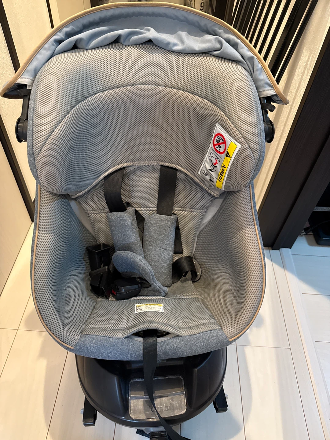 コンビ クルムーヴスマートISOFIX チャイルドシートの写真2枚目