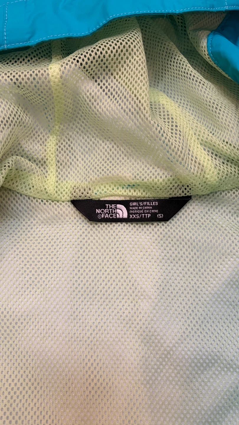 THE NORTH FACE フード付き水色ジャケット XXS/110サイズの写真4枚目
