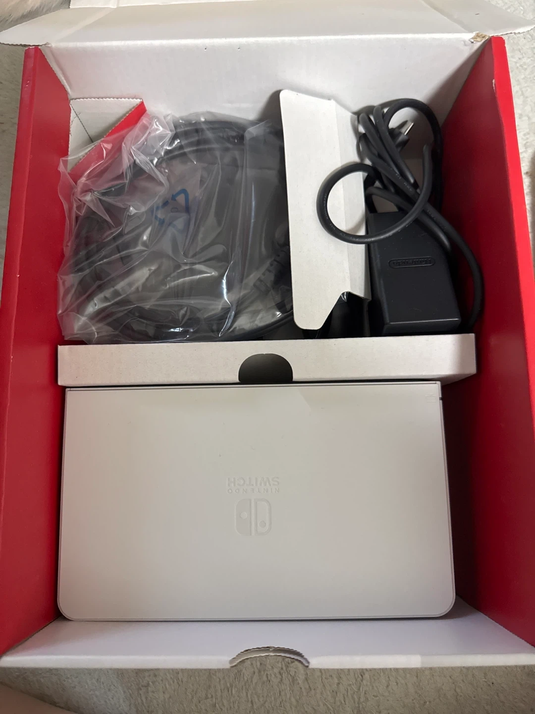 ニンテンドースイッチ 有機ELモデルの写真4枚目