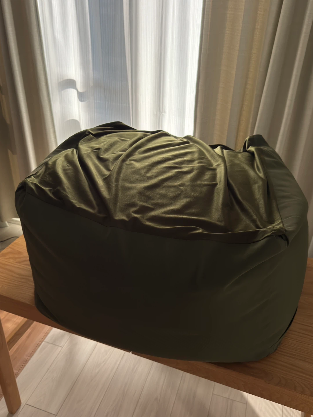 体にフィットするソファの写真2枚目