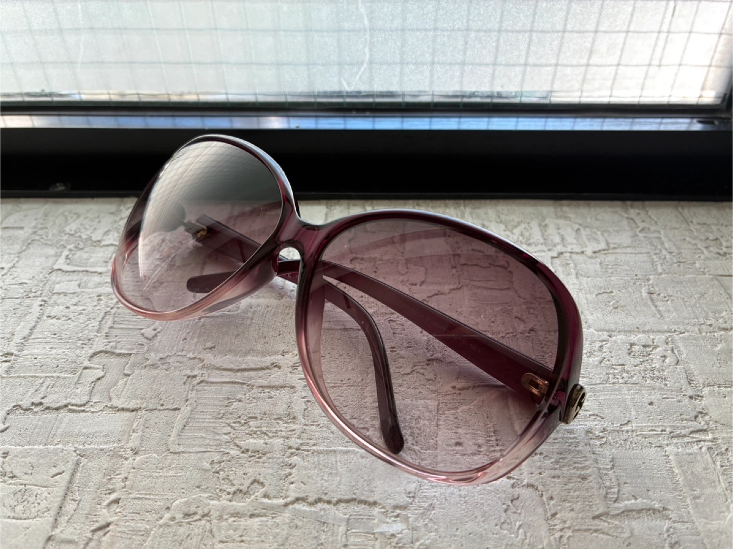 壊れかけのGUCCIサングラス(取りに来てくれる方限定)の写真4枚目