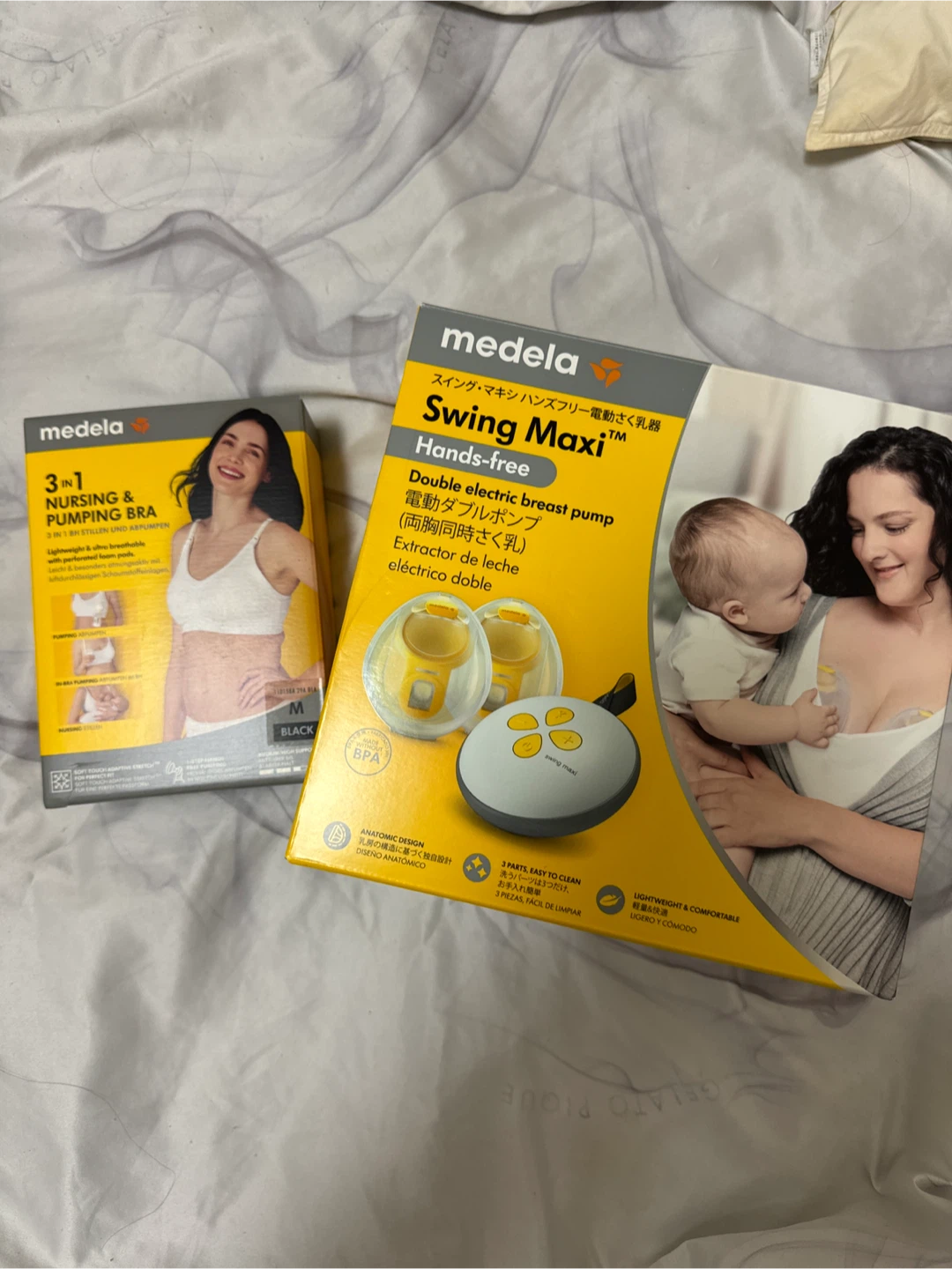 メデラ ハンズフリー搾乳機とブラ