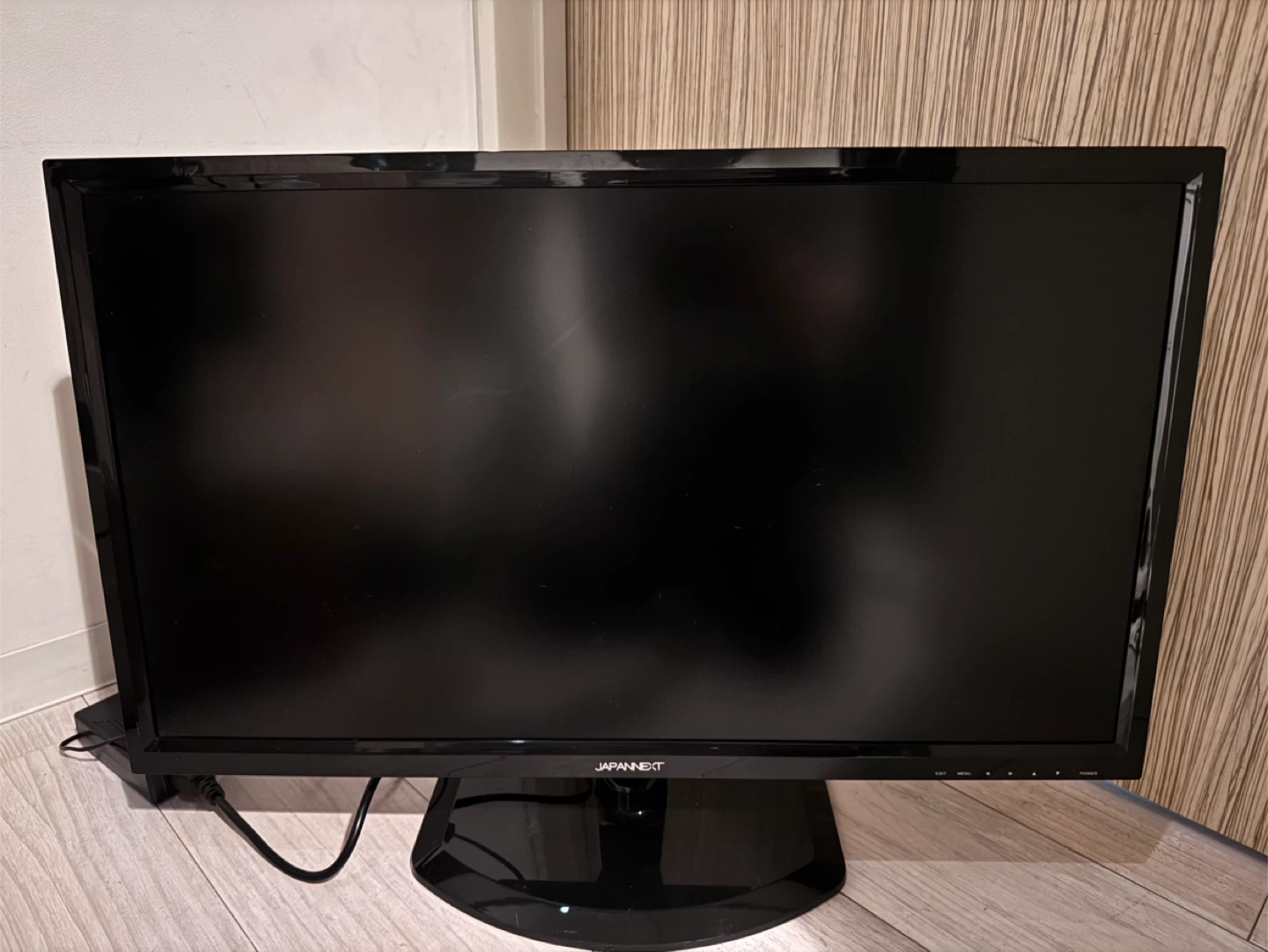 ジャパンネクスト 28インチ 4K モニター JN-T2820UHDジャンクの写真2枚目