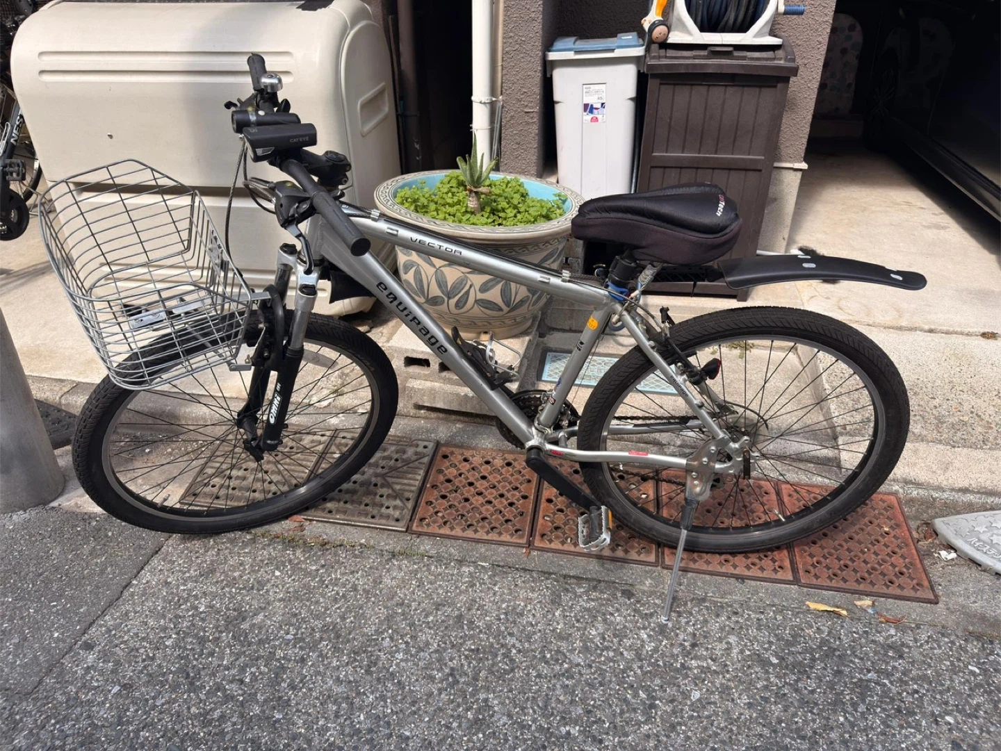 早い者勝ち! サイクルベースあさひ製 マウンテンバイク「equipage VECTOR」 街乗りカスタム