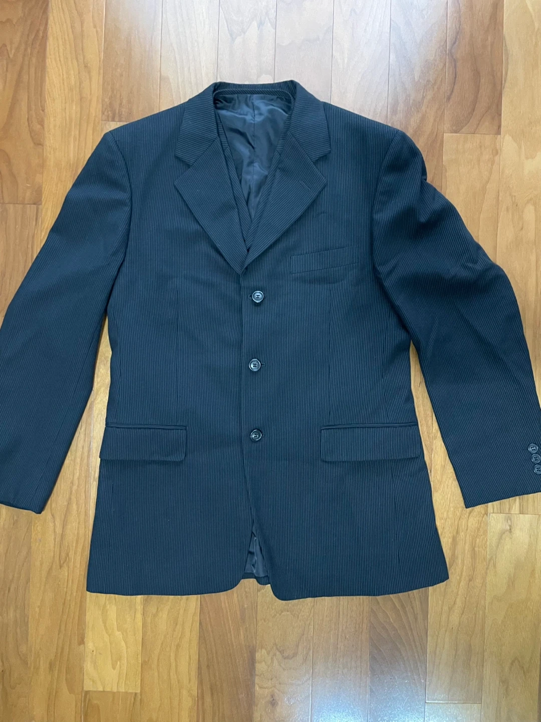 コムサデモードメン スーツ上下 ベスト付きの写真2枚目