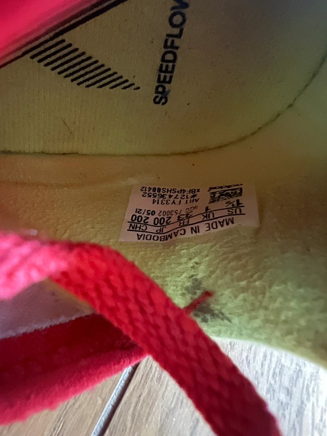 アディダス サッカーシューズの写真7枚目