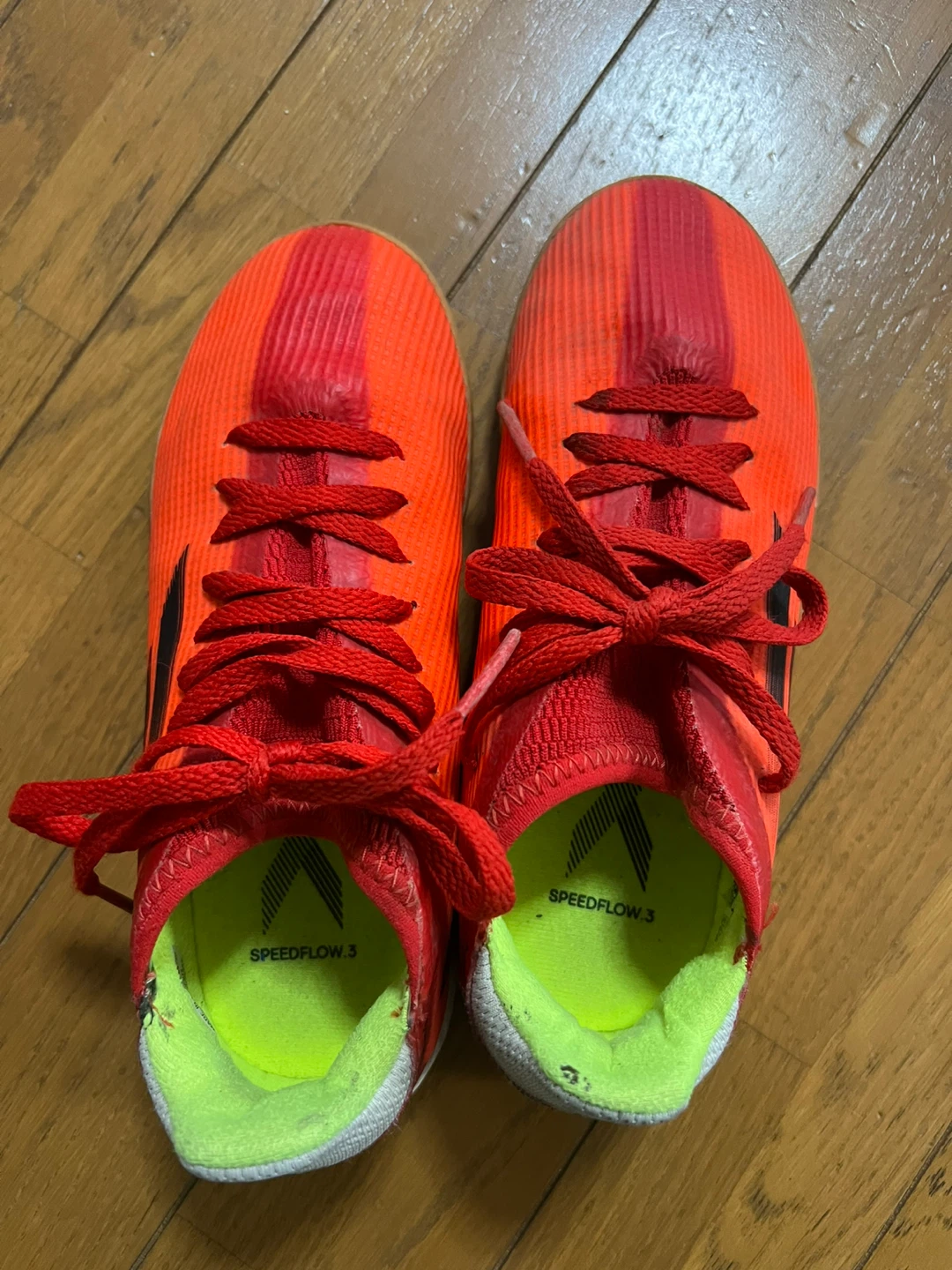 アディダス サッカーシューズの写真6枚目