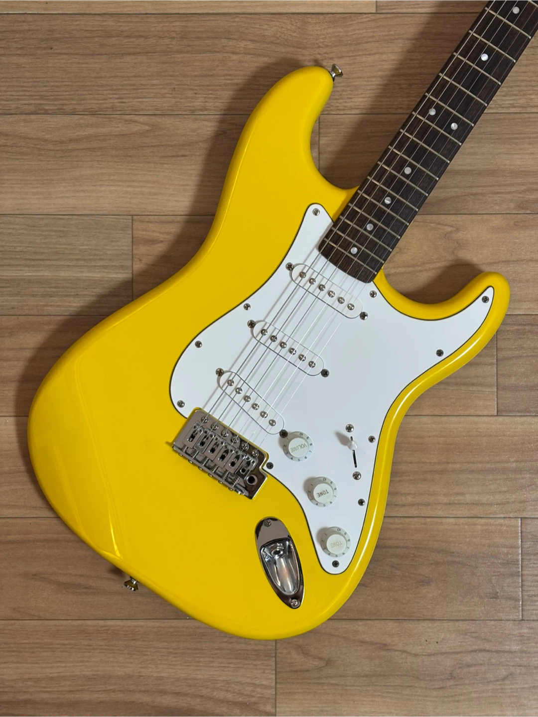 Squier Affinity Stratocaster エレキギター