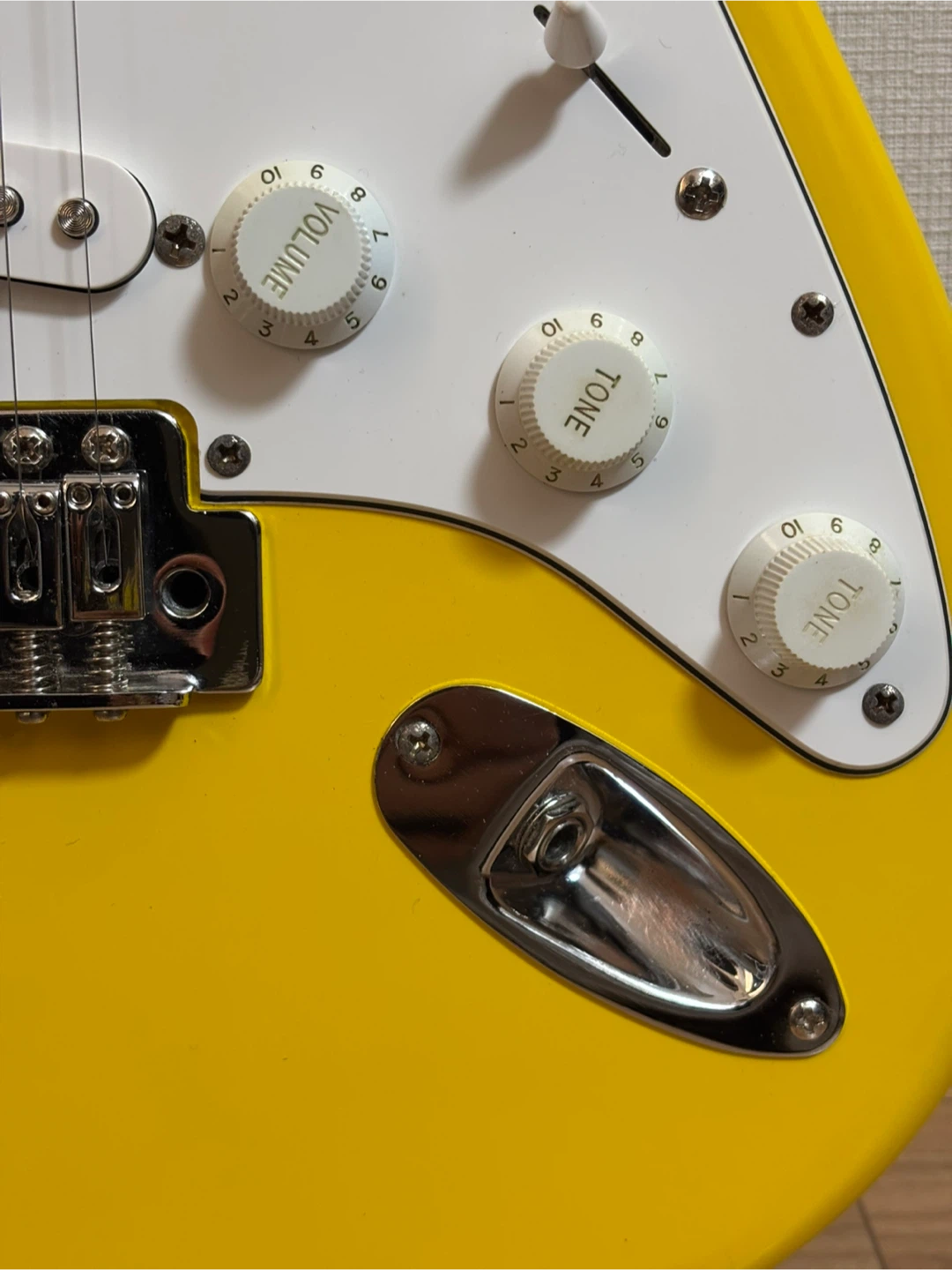Squier Affinity Stratocaster エレキギターの写真3枚目