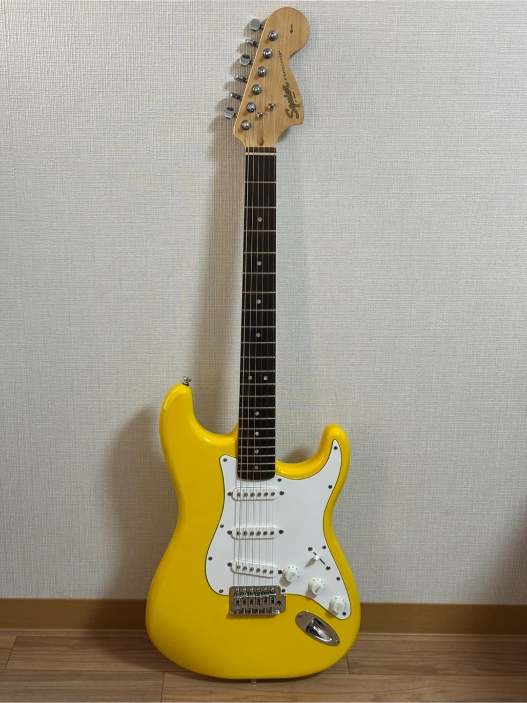 Squier Affinity Stratocaster エレキギターの写真4枚目
