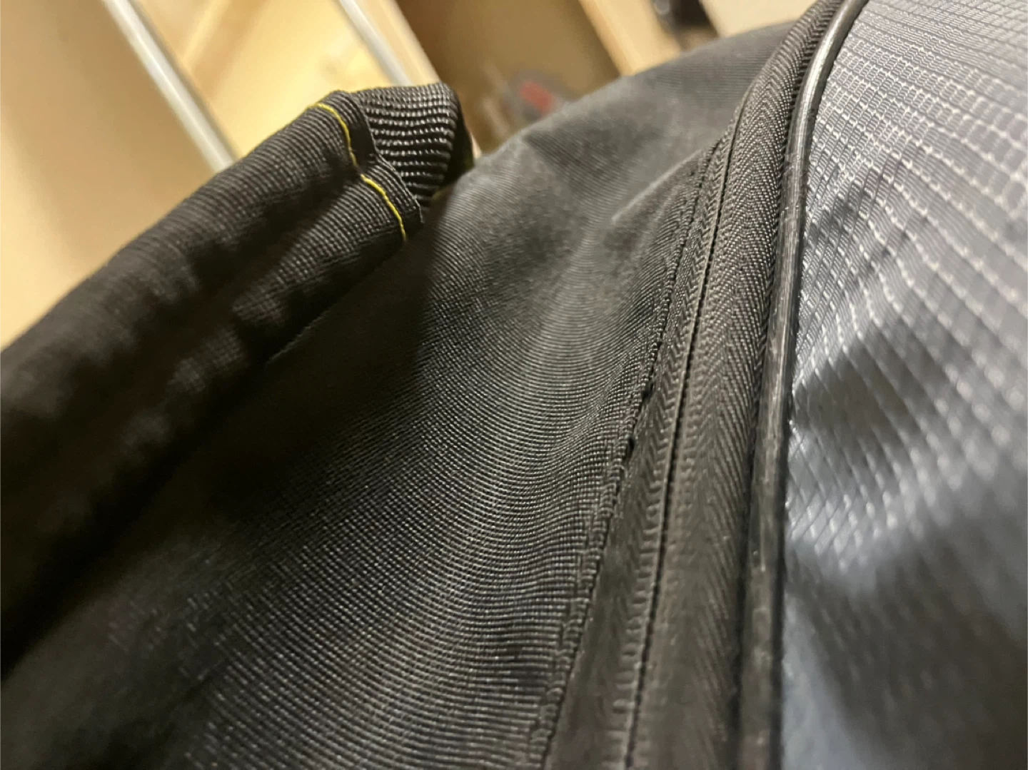 バボラ テニスバッグ６本収納可能の写真4枚目