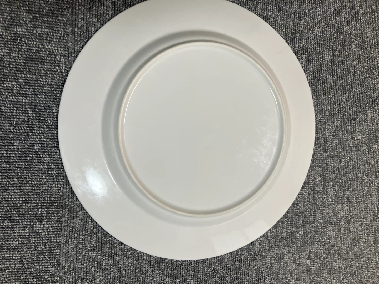 白いお皿 2枚セットの写真2枚目