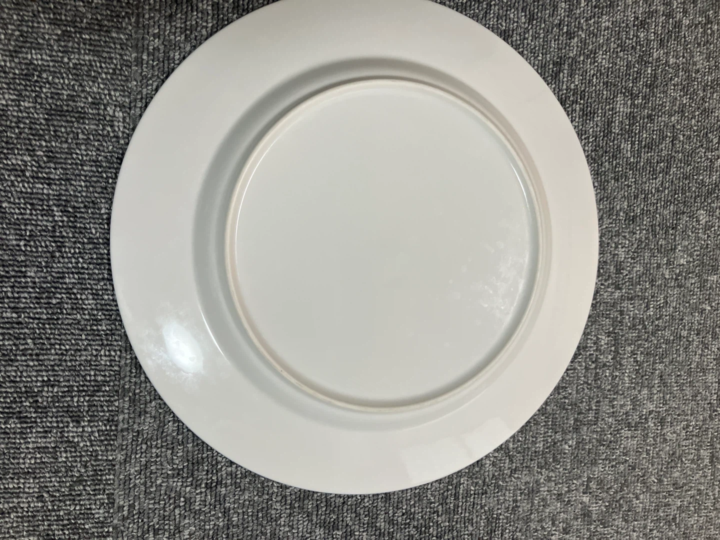 白いお皿 2枚セットの写真2枚目