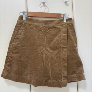 (新品同様)UNIQLOコーデュロイキュロットスカート S