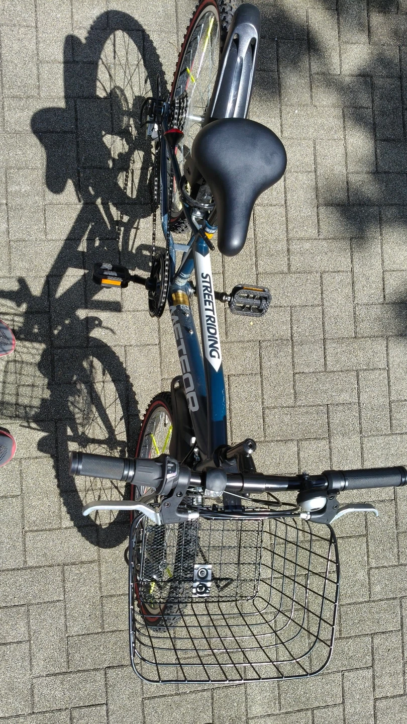 キッズ 自転車 22インチ ネイビーの写真6枚目