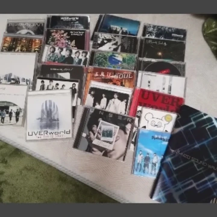 UVERworld cd まとめ売り UVERworld CD まとめ売り - キャロット（Karrot）