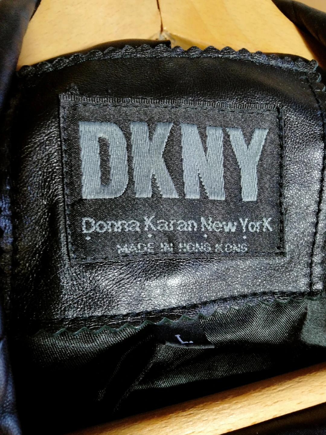 ダナ．キャランDKNYのメンズ レザージャケット 黒 Lサイズの写真3枚目