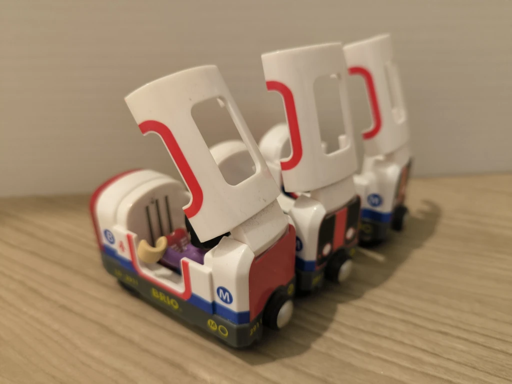 ブリオ おもちゃ 電車の写真4枚目