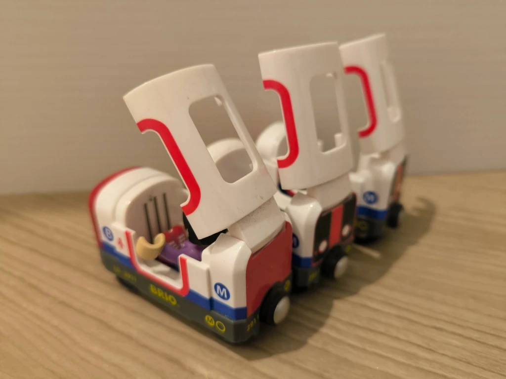 ブリオ おもちゃ 電車の写真4枚目