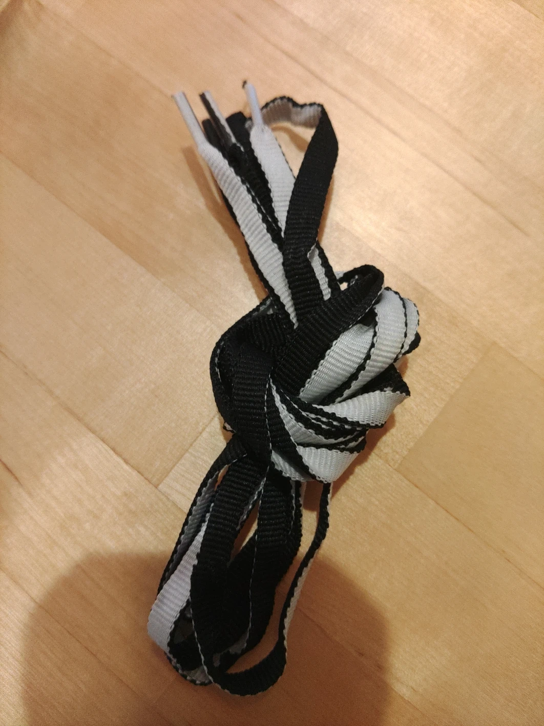 靴紐 黒/白 120センチ