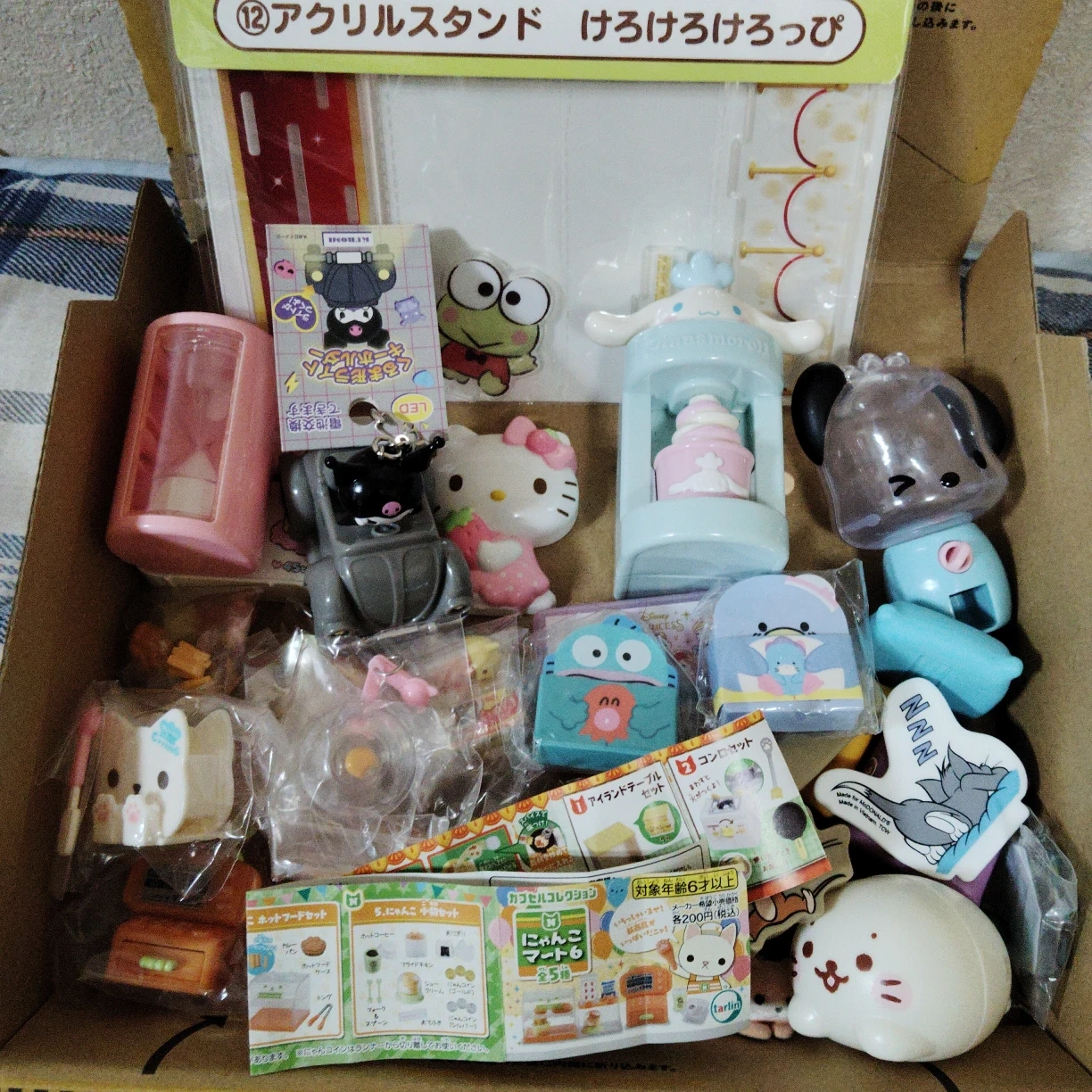 【サンリオ】キャラクターグッズ大量まとめ売り サンリオ キャラクターグッズ まとめ売り - キャロット（Karrot）